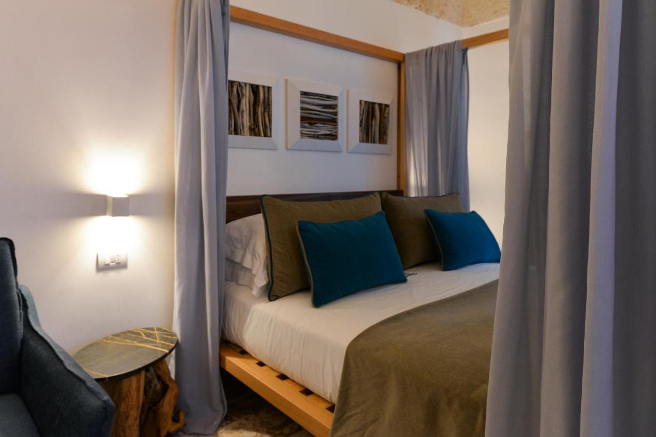 B-Welcome Rooms Of Charme E Relax Полиньяно-а-Маре Экстерьер фото