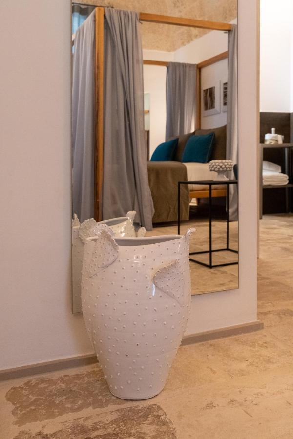 B-Welcome Rooms Of Charme E Relax Полиньяно-а-Маре Экстерьер фото