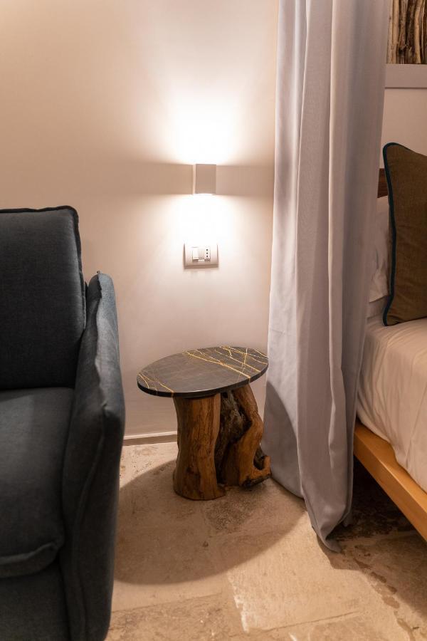 B-Welcome Rooms Of Charme E Relax Полиньяно-а-Маре Экстерьер фото