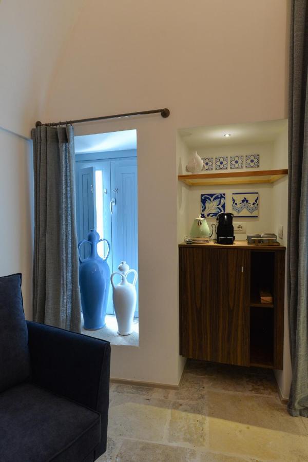 B-Welcome Rooms Of Charme E Relax Полиньяно-а-Маре Экстерьер фото